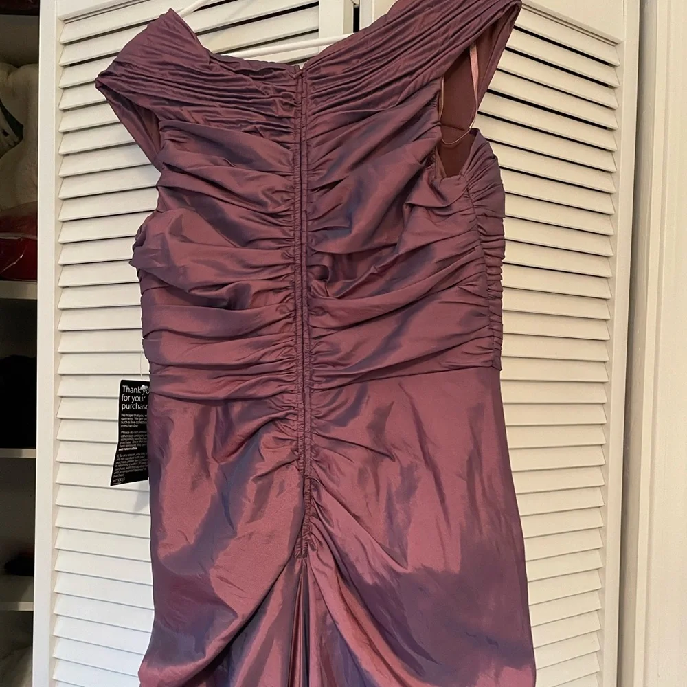 Dress - Picture 3 of 6